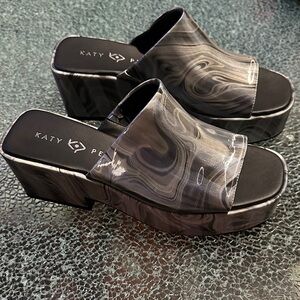 Katy Perry Collections Women's Marble Black Platform Slides